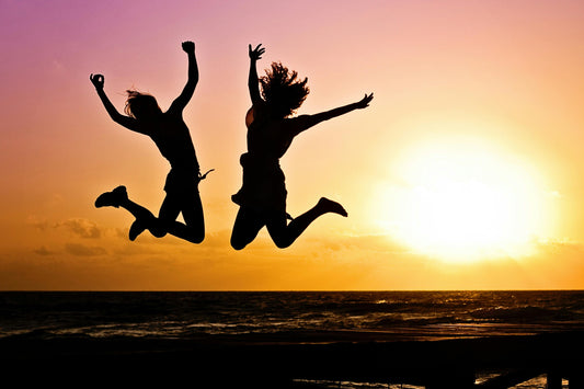 Be happier: 13 tips how, and the science behind them